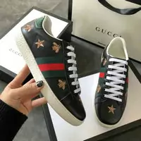 baskets paire de chaussures gucci femmes cowhide little bee black